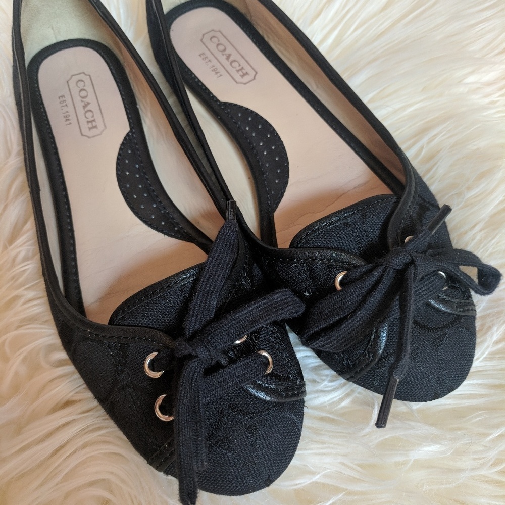 Coach flats